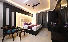 Hotel Grey Castle - Near Haridwar Railway Station